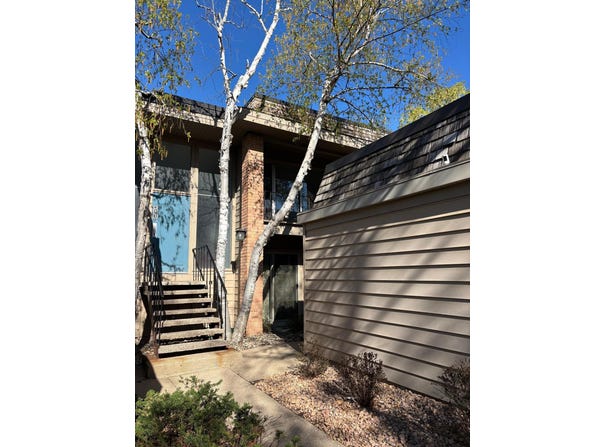 6421 Colony Way, Edina, MN 55435