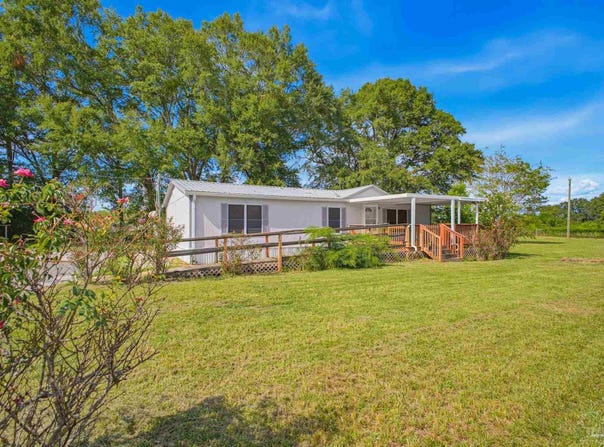4006 Mccutchin Dr, Jay, FL 32565