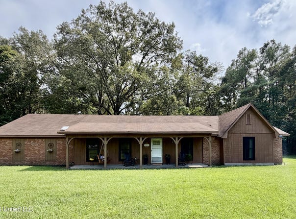 4870 Highway 433, Bentonia, MS 39040