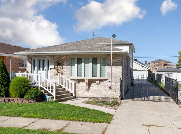 6110 S Normandy Avenue, Chicago, IL 60638