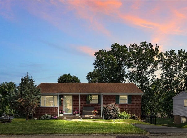 212 Seanor Rd., Irwin, PA 15642