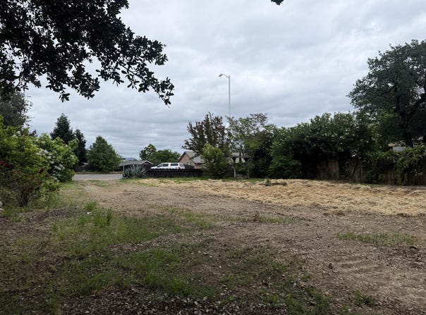 949 August Way, Redding, CA 96003