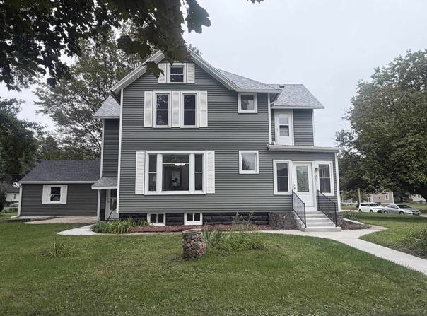 405 S Main Street, Holstein, IA 51025