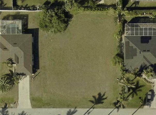 1729 SW 40th Terrace, Cape Coral, FL 33914