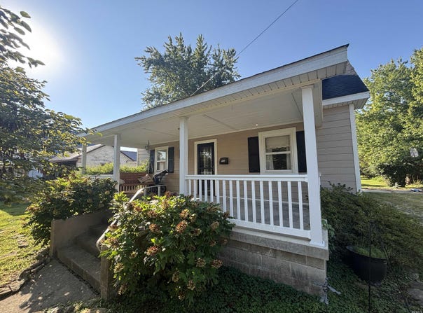141 E South Street, Sumner, IL 62466