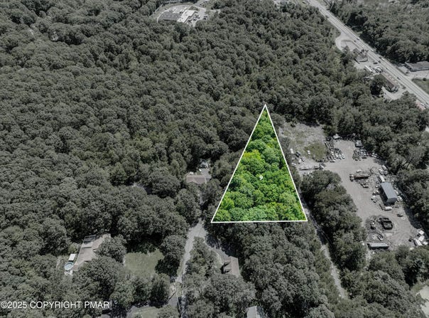 9 Spruce Drive, Scotrun, PA 18355