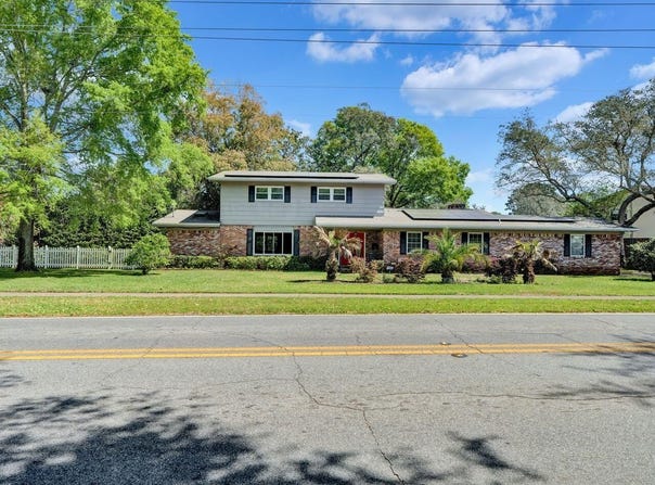 700 NE Country Club Avenue, Fort Walton Beach, FL 32547