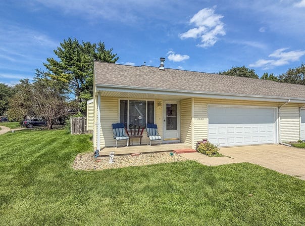 2626 Natalie Drive, Champaign, IL 61822