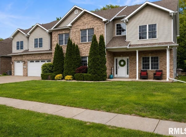 1817 AUTUMN Ridge, Washington, IL 61571