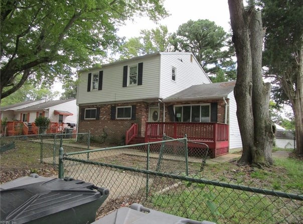 12 Kingslee Lane, Hampton, VA 23669