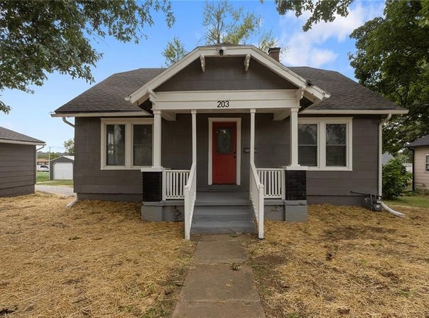 203 E 2nd Street, Freeman, MO 64746