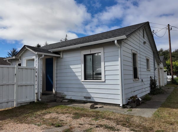 218 Maiden Lane, Crescent City, CA 95531