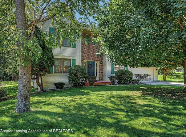 3965 Applegrove Lane, Lansing, MI 48911