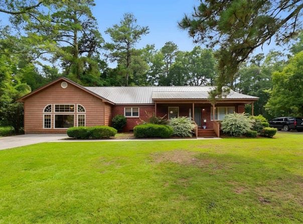 57 Missroon St., Georgetown, SC 29440