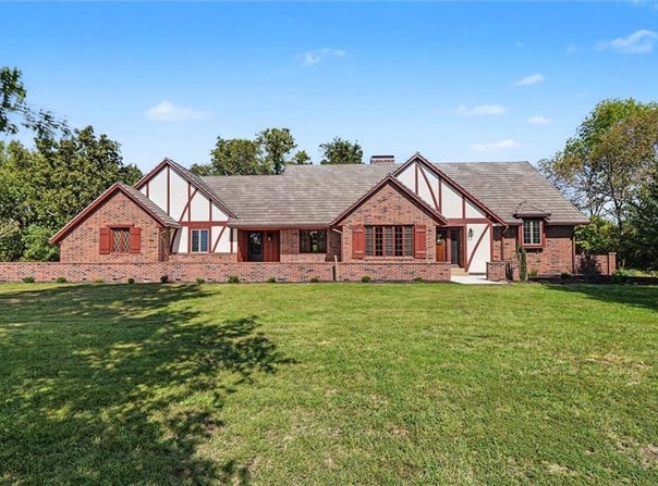 3049 Kingman Road, Ottawa, KS 66067