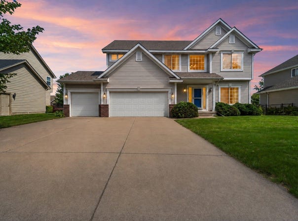 6005 NW 97th Street, Johnston, IA 50131
