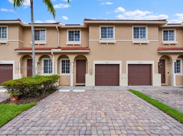 21007 NW 14th Pl, Miami Gardens, FL 33169