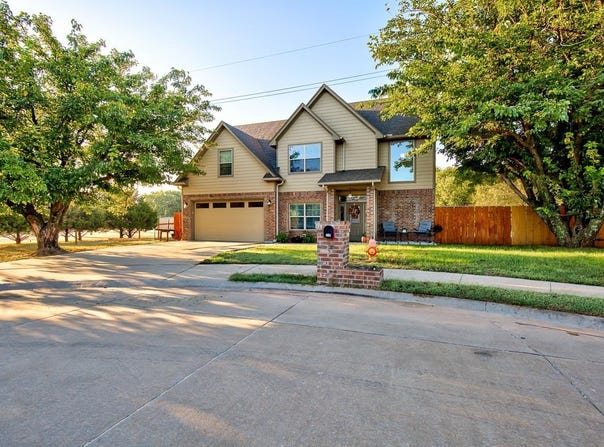 719 Ninnekah, Enid, OK 73702