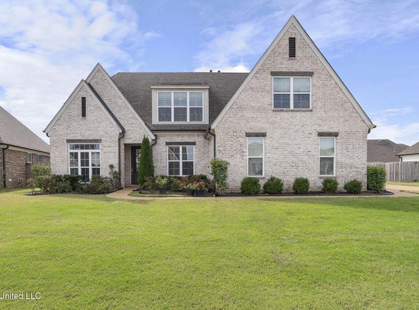 13377 Berkstone Loop, Olive Branch, MS 38654