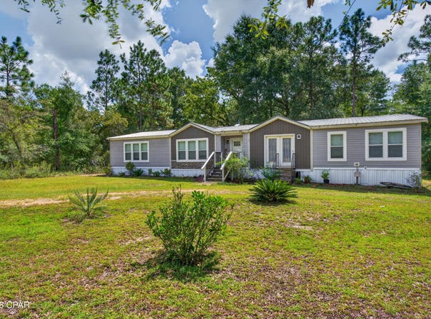 3325 Eagle Court, Chipley, FL 32428