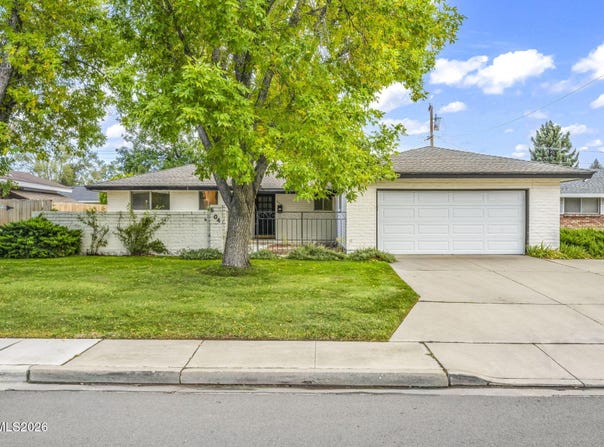 604 W Long Street, Carson City, NV 89703