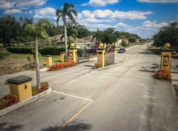 1497 Las Villas Blvd, Sebring, FL 33870