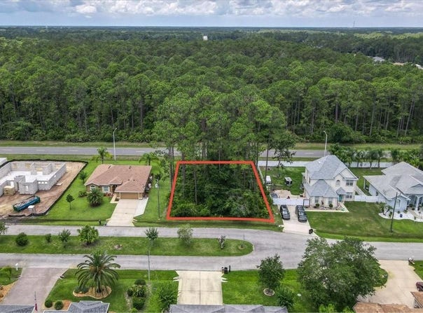 32 EGAN Drive, PALM COAST, FL 32164