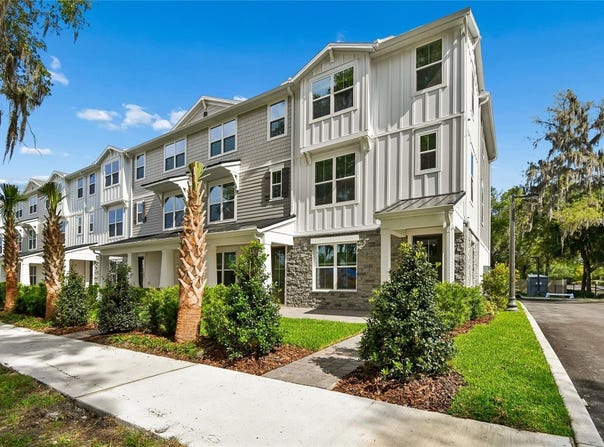 194 PASQUALA, OVIEDO, FL 32765