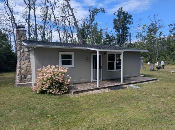 4360 Brooks Trail, Lewiston, MI 49756