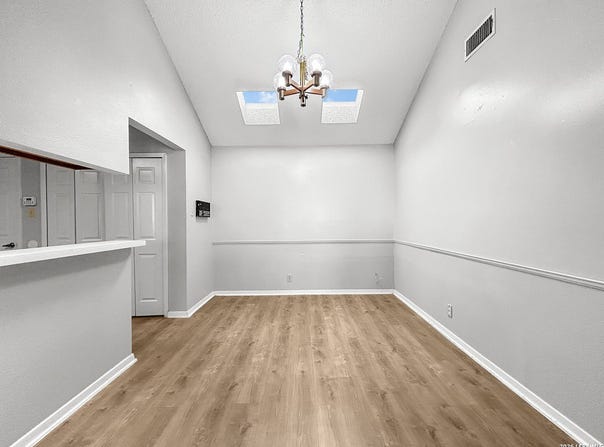 5707 SPRING MOON ST, San Antonio, TX 78247