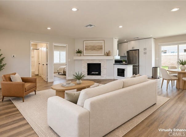 315 University Drive, Costa Mesa, CA 92627