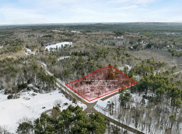 61 Freeman Hall Road, Nottingham, NH 03290