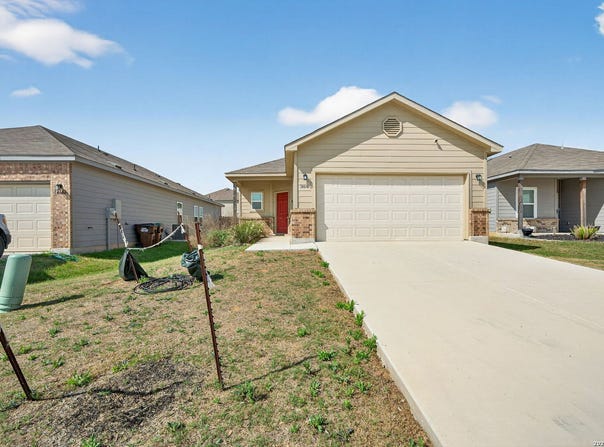 14643 HACKAMORE WAY, Elmendorf, TX 78112