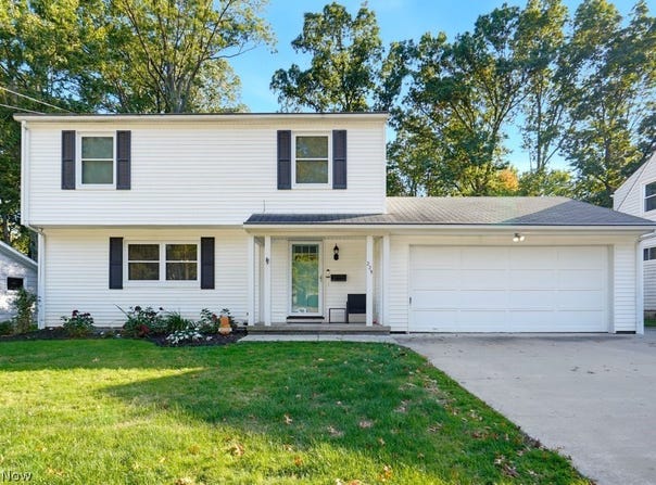 229 Pinehurst Road, Munroe Falls, OH 44262