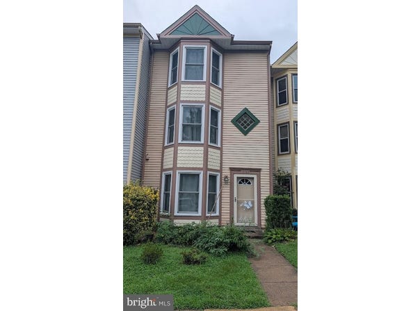 12169 PRESIDIO Way, WOODBRIDGE, VA 22192