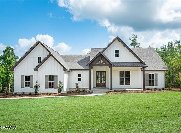 7259 Deville Estates Drive, Deville, LA 71328