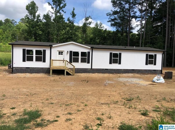 3535 GRAYTON ROAD, OHATCHEE, AL 36271