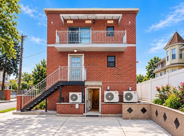 125-19 14th Avenue, College Point, NY 11356