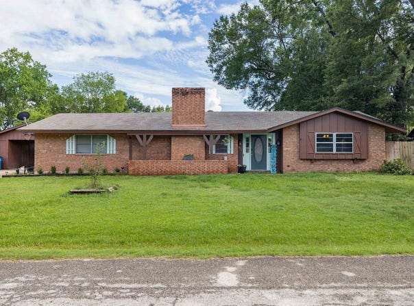 302 Clover, Big Sandy, TX 75755