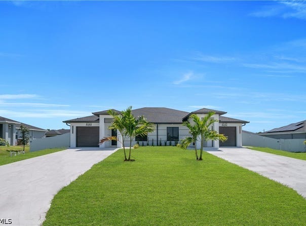 4541/4543 25th Street SW, Lehigh Acres, FL 33973