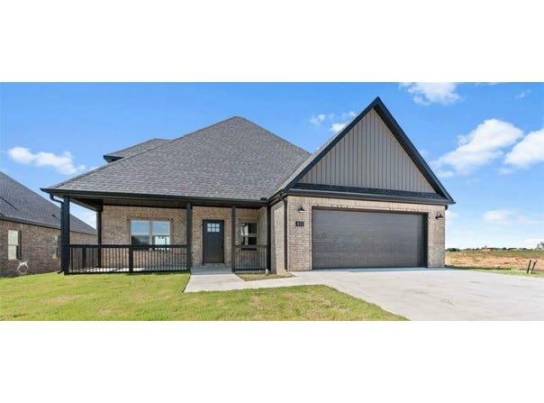 811 Ann Place, Centerton, AR 72719