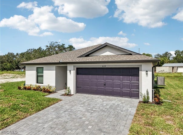 Labelle, FL 33935