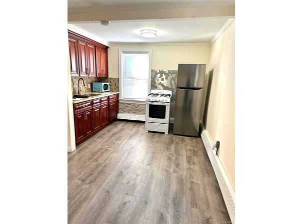 Valley Stream, NY 11580