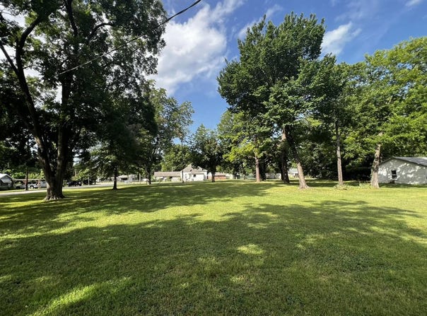 505 E Neil Armstrong Avnue, Tishomingo, OK 73460