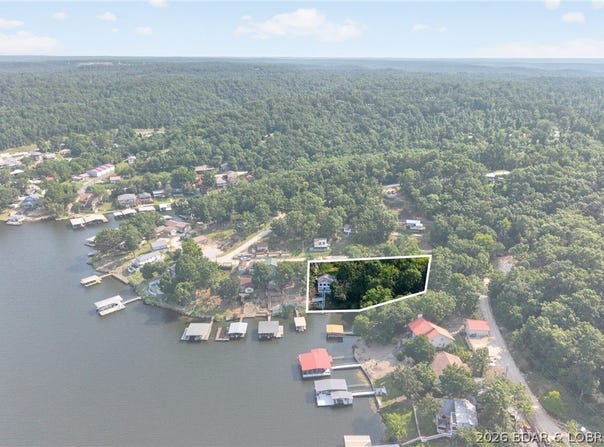 27212 Marina Lane, Barnett, MO 65011