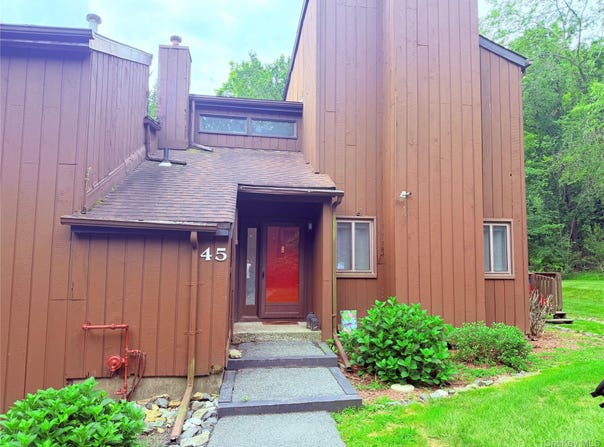 45 Redwood Drive, Highland Mills, NY 10930