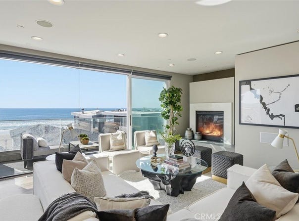 2406 Ocean Drive, Manhattan Beach, CA 90266
