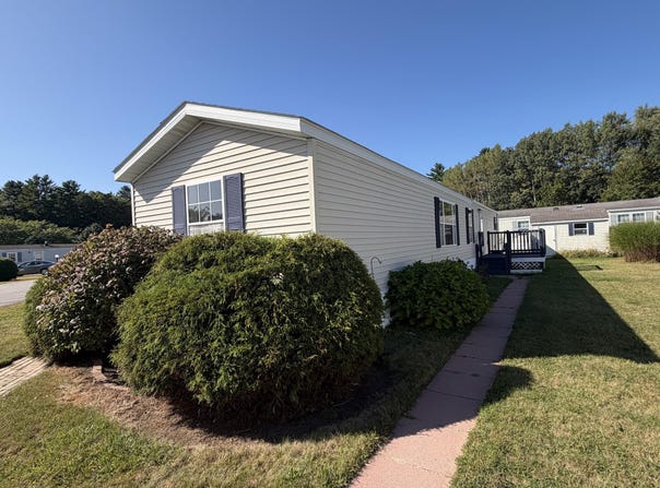 34 Sunrise Hill, Berwick, ME 03901