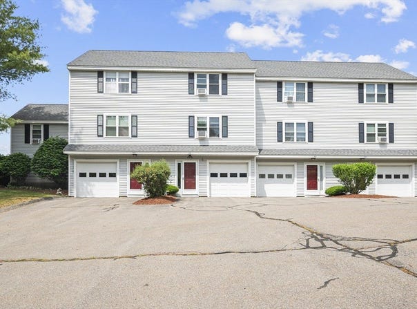 16 W Hill Dr, Westminster, MA 01473