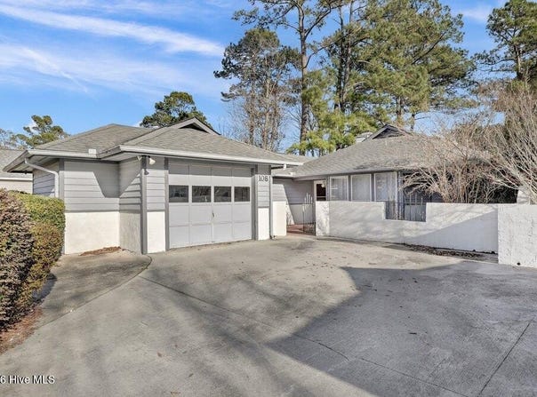 108 Bay Tree Circle, Hampstead, NC 28443